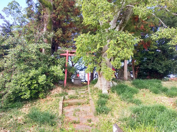 稲荷山古墳