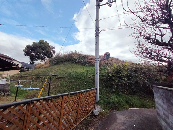 塚山古墳