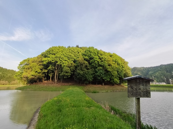 雲部車塚古墳