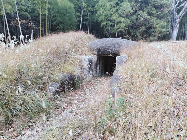 お亀石古墳